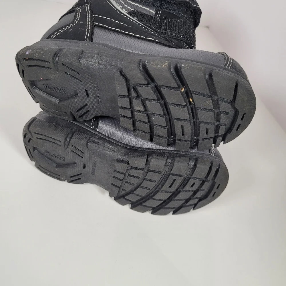 Unisex Youth The Children's Place Snow Boots Black Silver Gray Shoes Size 9 Kids